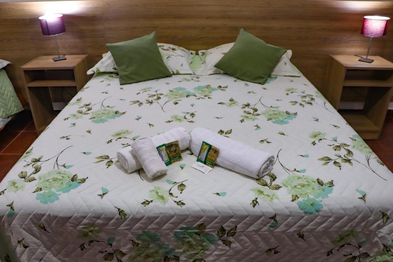 Mediterraneo Suites 伊瓜苏港 外观 照片